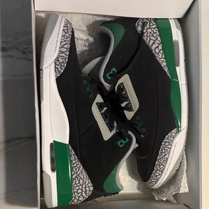 Nike Air Jordan 3 Retro Pine Green- Size 11
